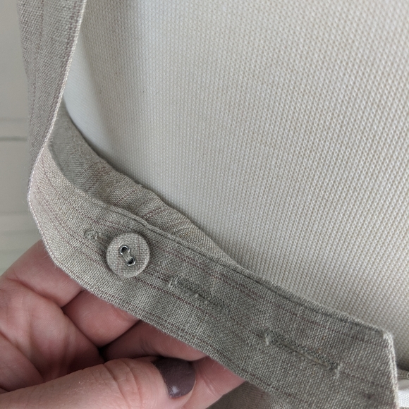 618 Six One Eight | Cropped Linen Blouse - Picture 6 of 7